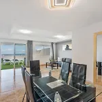 Ocean View Адехе