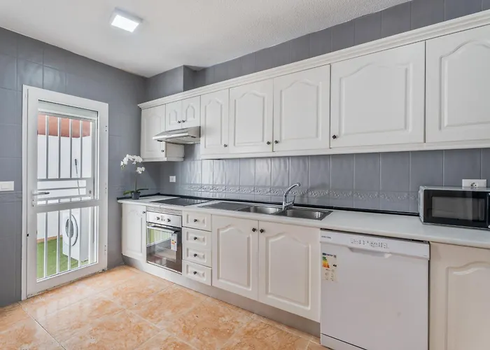 Ocean View Apartman *